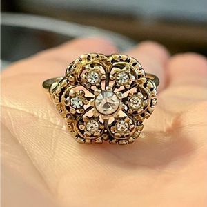 Vintage Australian crystal Sz 7.75 18K electroplated ring
